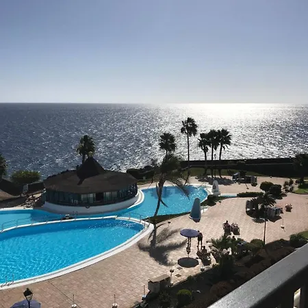 Sea View *